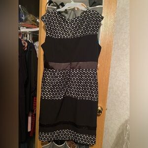 Ladies sleeveless dress